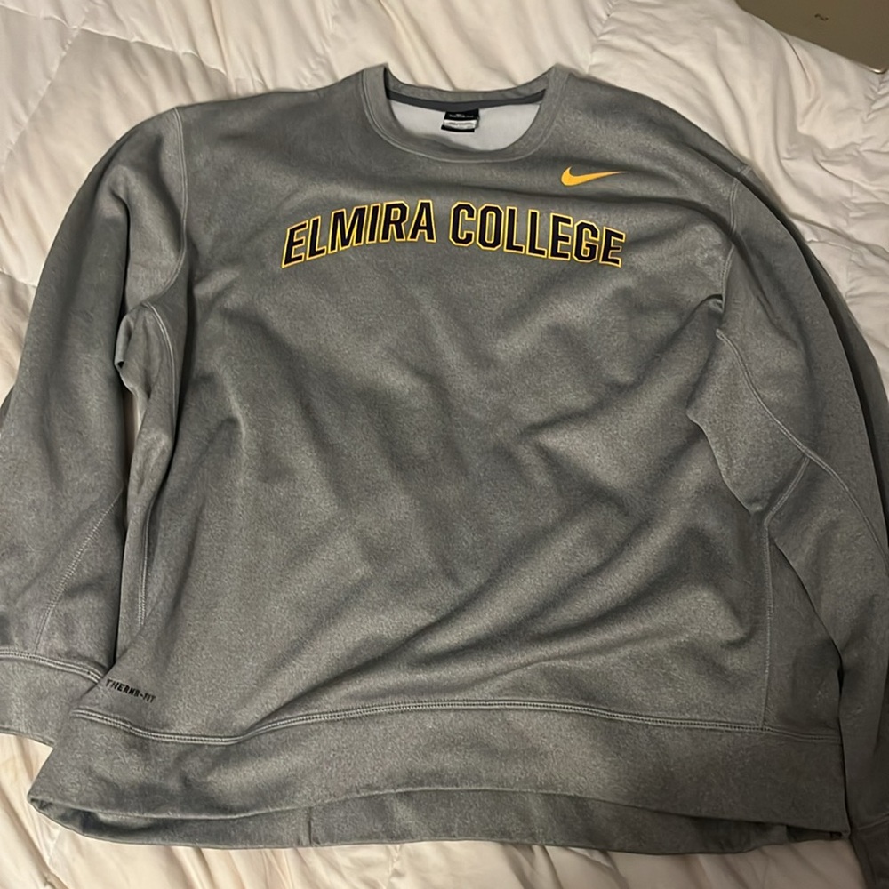 Nike dark grey therma-fit crew neck